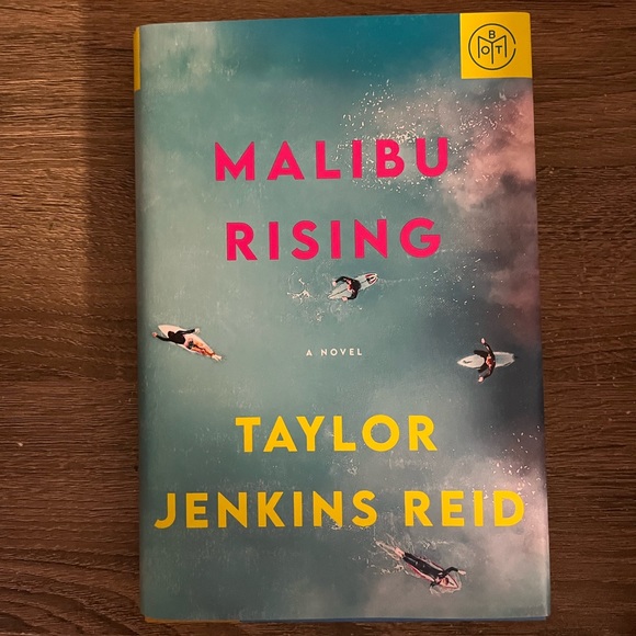 ASSORTER BUNDLE OF 6 BOOKS - Picture 5 of 7